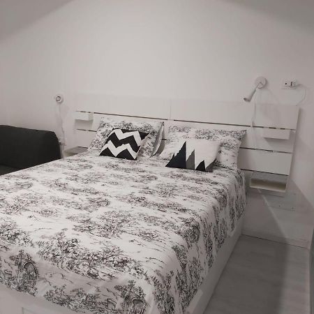 Holiday House Fieravecchia Σαλέρνο Εξωτερικό φωτογραφία